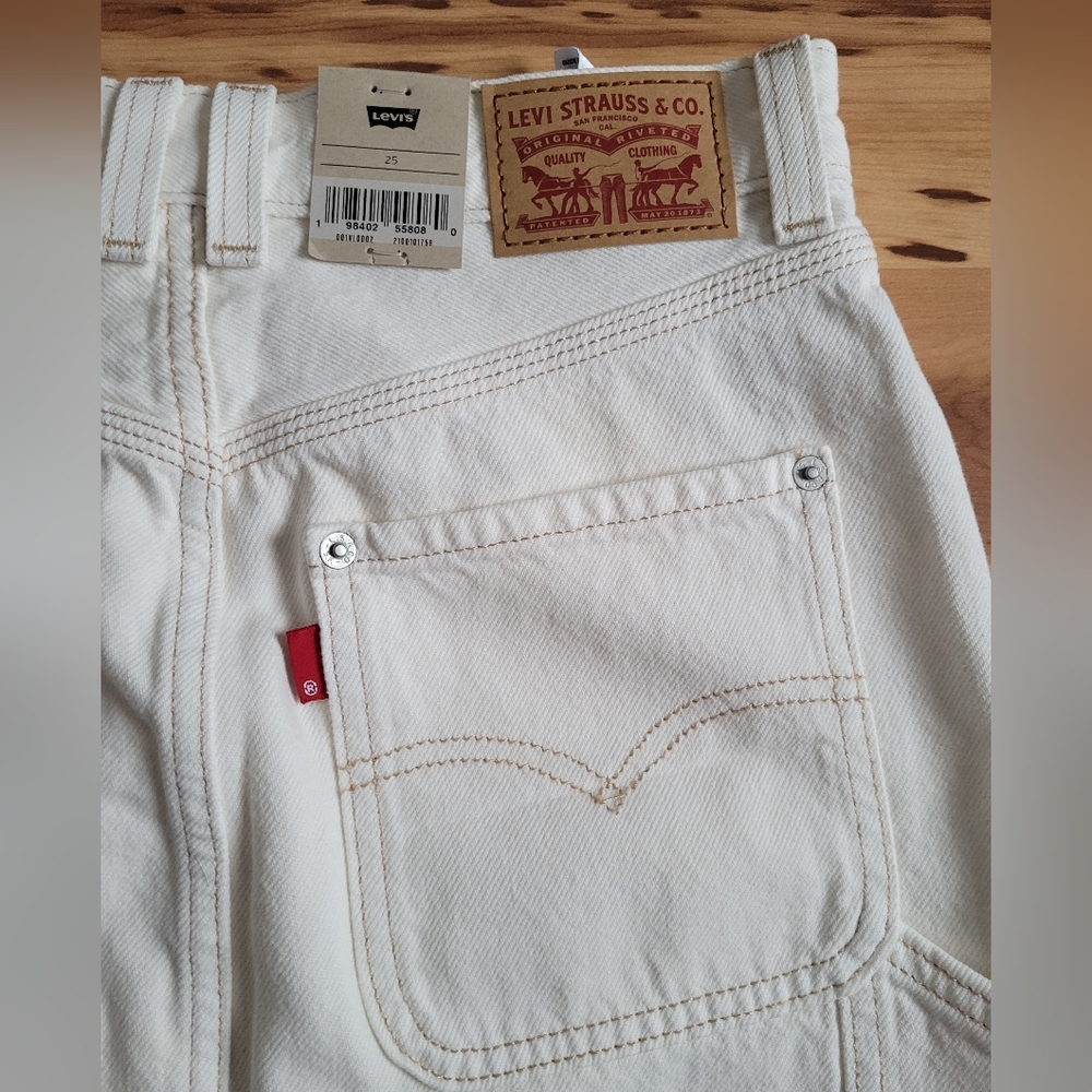 Womens Levi's White Denim Midi Skirt In Size 25 With Back Slit - Picture 5 of 10